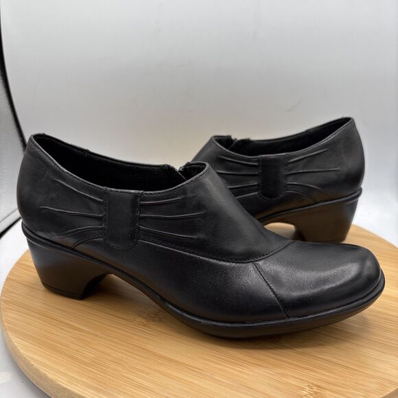 Clarks Womens  Wyld Foxtrot Booties 7.5M Black Ruched Leather side Zip Shootie - Picture 1 of 9